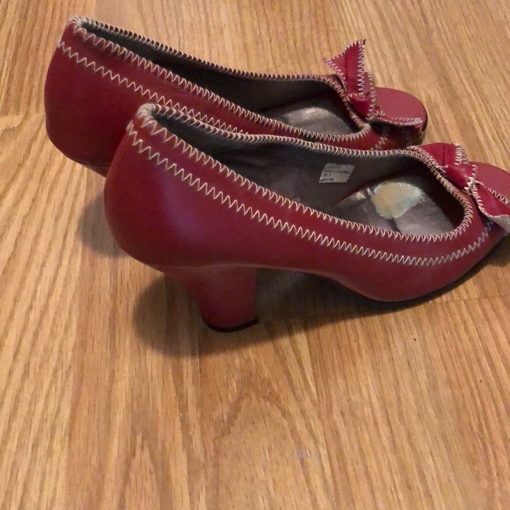 Red chunky heels with bow (peep toe)